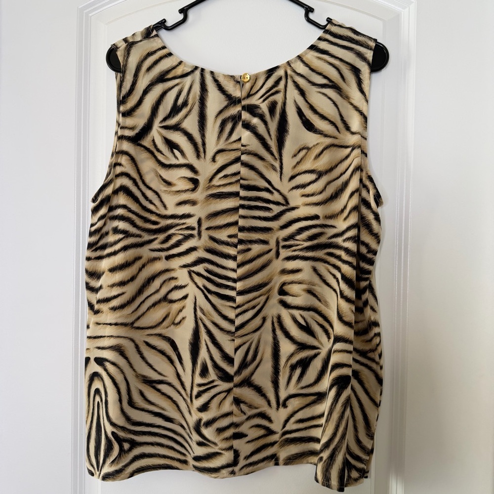 Diane Gilman 100% Silk Bold Zebra Print Tank L Quiet Luxury, Elevated Casual - Picture 3 of 9